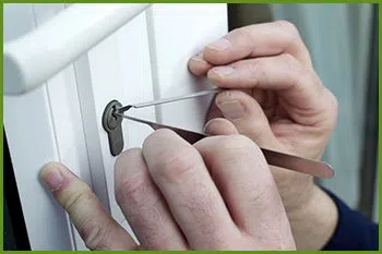 Neighborhood Locksmith Services Tappan, NY 845-234-4134 - 3-cheap-locksmith-near-me