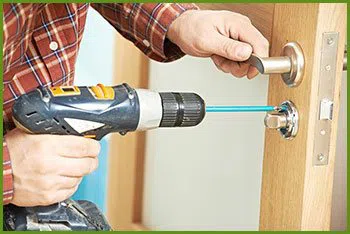 Neighborhood Locksmith Services Tappan, NY 845-234-4134 - 6-lock-installation